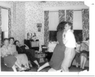 Signe in living room.jpg